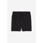 Black / M